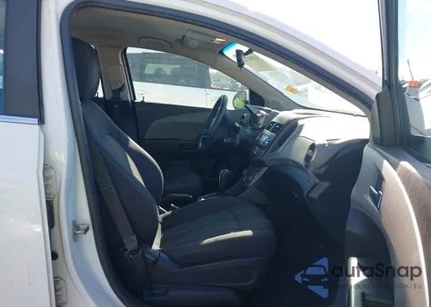 2013 Chevrolet Sonic Lt Auto z USA, uszkodzony, nr VIN 1G1JC5SH1D4113510